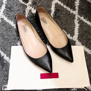 Valentino Garavani flats